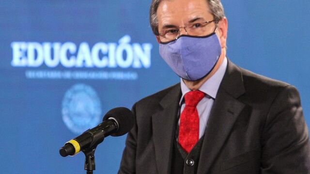 Esteban Moctezuma.