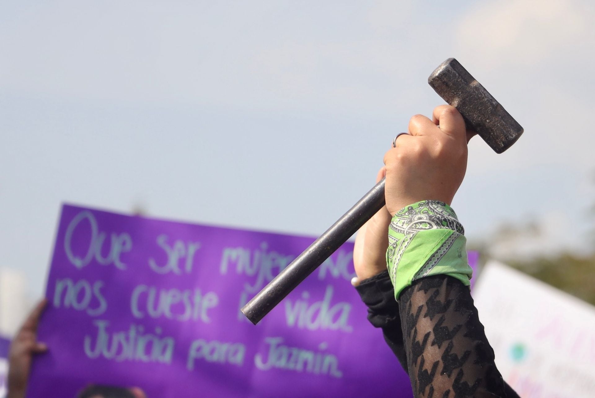 Mujeres e integrantes de colectivas feministas