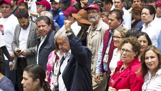 AMLO encabezará manifestación por reforma electoral el 17 de noviembre.