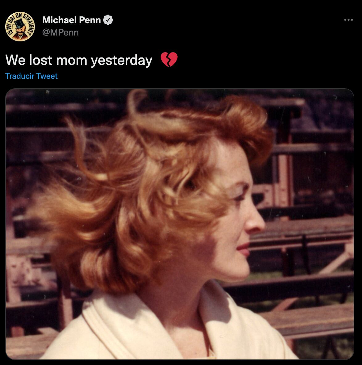 Michael Penn anunciando la muerte de Eileen Ryan