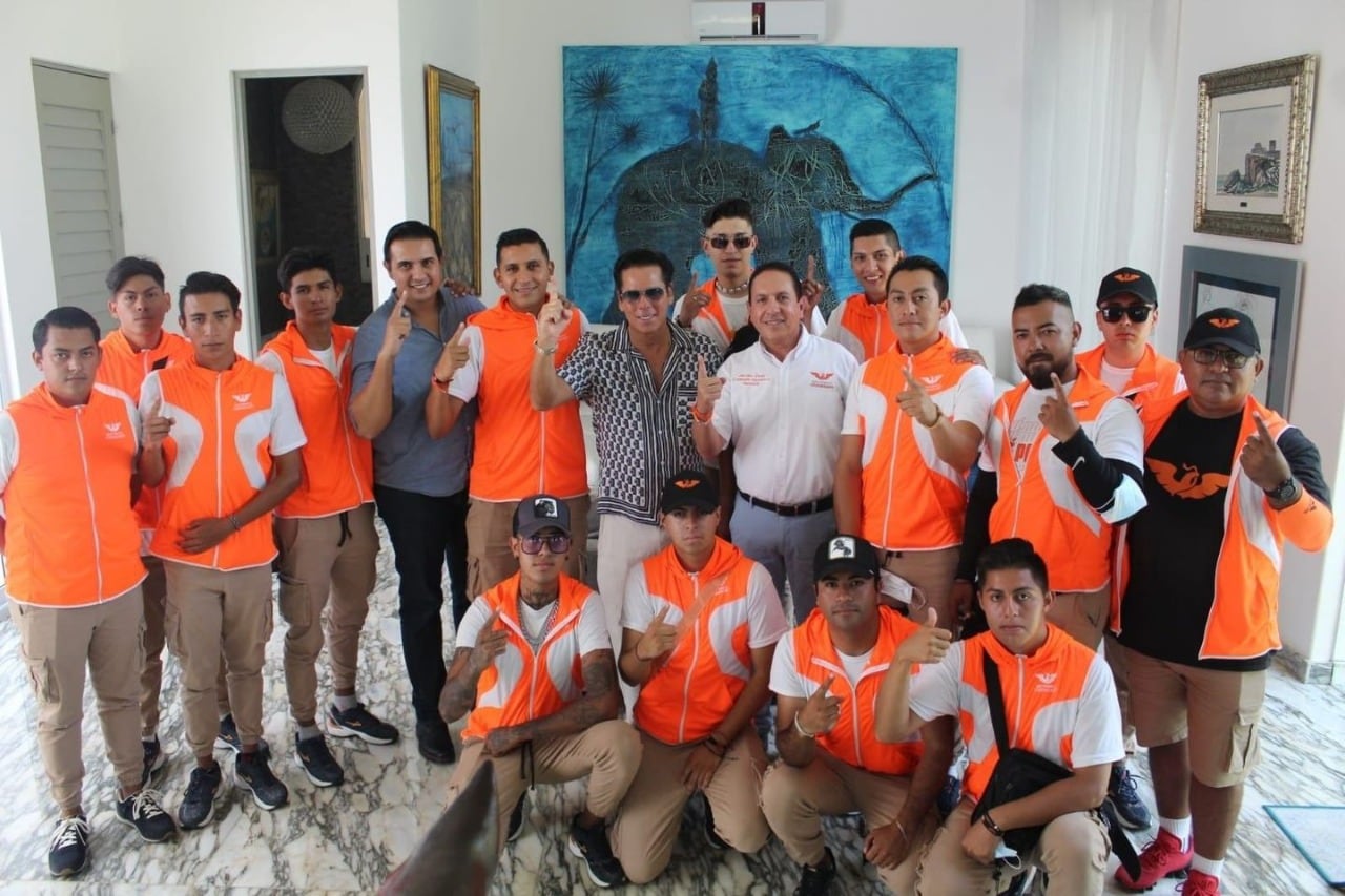 Roberto Palazuelos junto con Jacobo Cheja el comisionado de la  Operativa Nacional de Movimiento Ciudadano/Jacobo Chejena