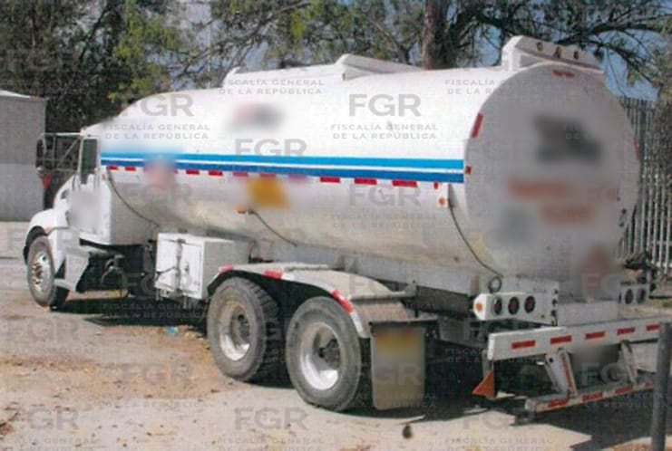 Sedena halla pipa con 19 mil litros de hidrocarburo en Zapopan; FGR investiga