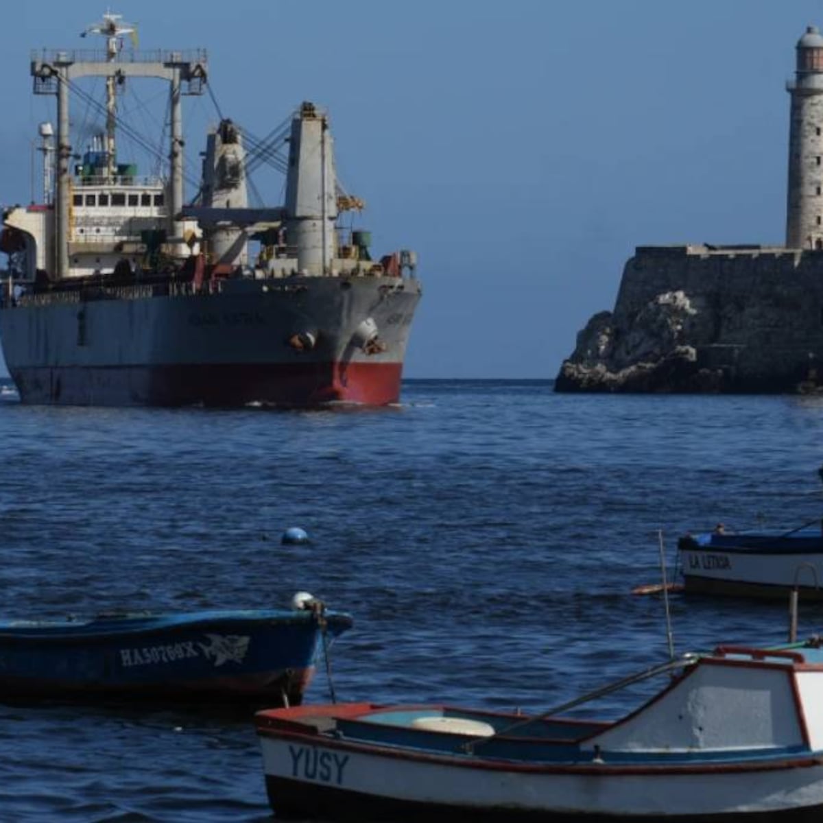 Llegan a Cuba 100 toneladas de ayuda humanitaria desde Colombia