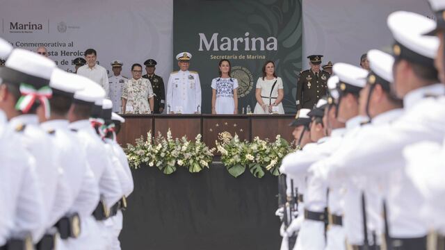 Claudia Sheinbaum, presidenta de México, durante la conmemoración del 111 Aniversario de la Defensa del Puerto de Veracruz