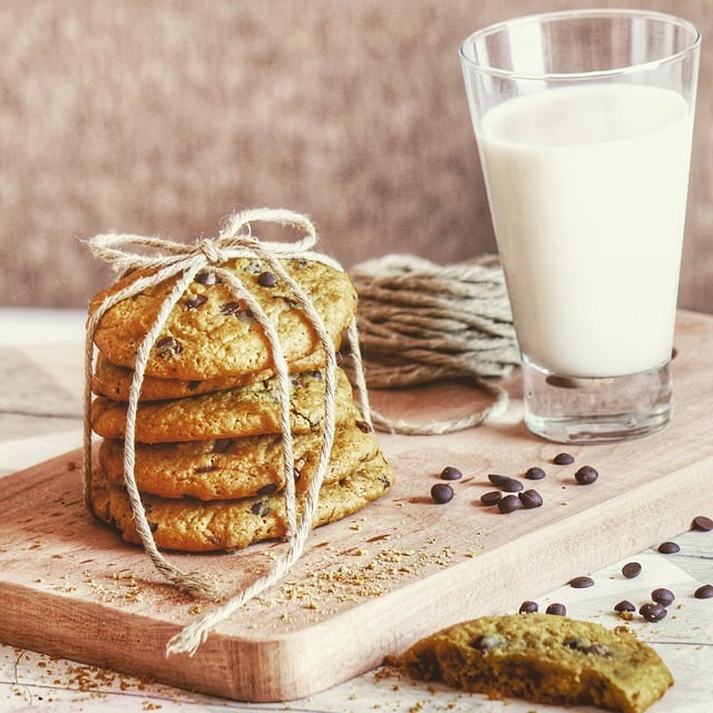 Galletas con leche para los Reyes Magos