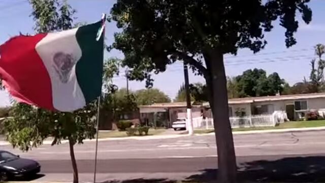 <p><strong>"Esto es América (sic). Quizás podrían mudarse a México si quieren ondear una bandera mexicana, ¿eso tiene sentido (para ti)?".</strong></p>
<div><span><br /></span></div>