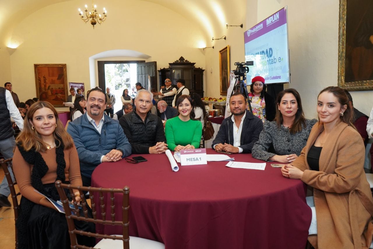 Pepe Chedraui impulsa con empresarios la movilidad sustentable en Puebla.