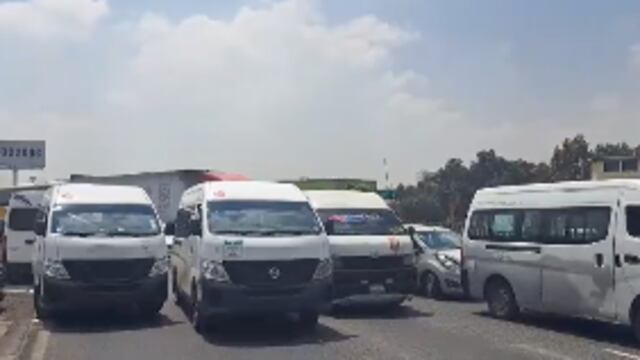 Bloquean autopista México-Pachuca