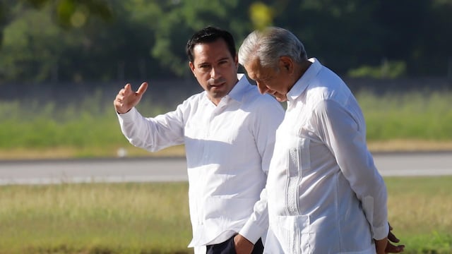 Mauricio Vila Dosal y AMLO