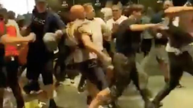 Hooligans propinaron golpiza a fans en Wembley