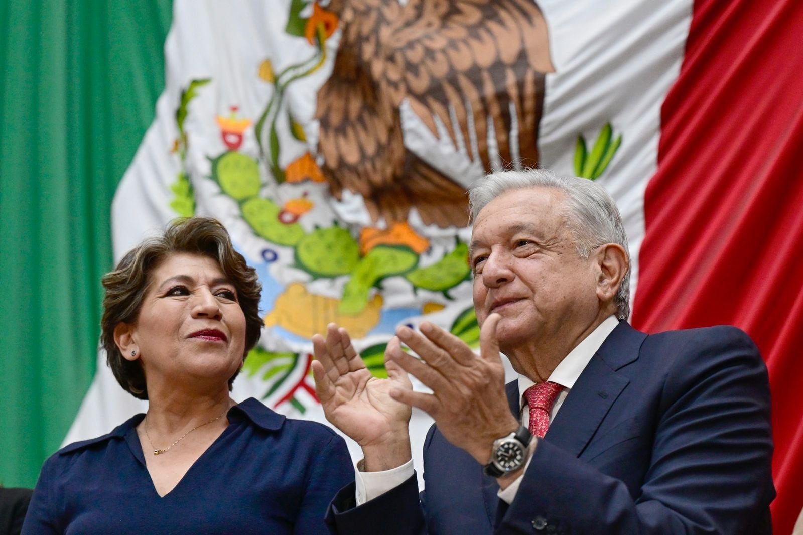 Delfina Gómez fue investida como gobernadora del Estado de México