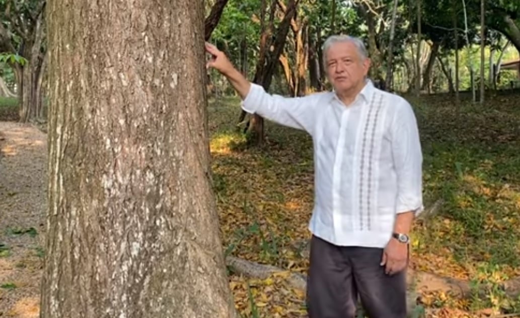 AMLO.