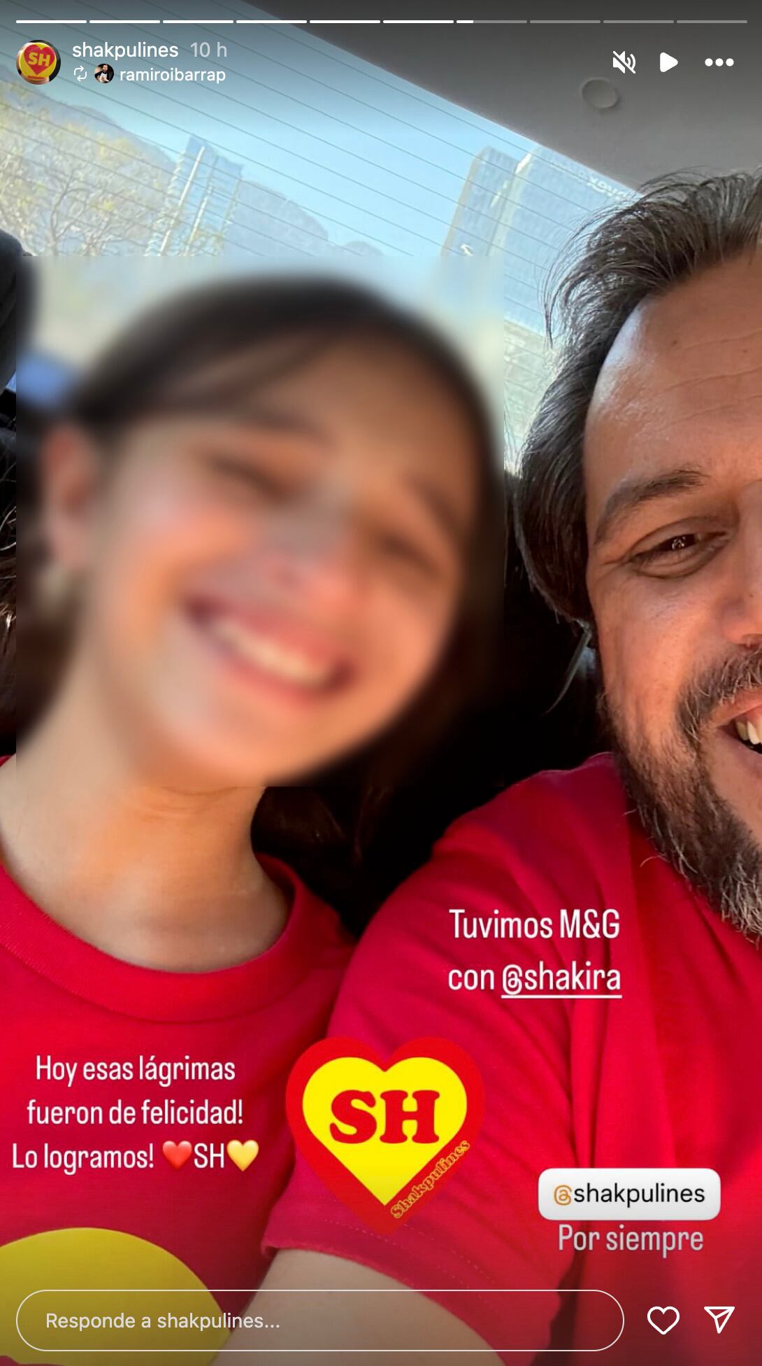 Padre e hija van a concierto de Shakira en Monterrey