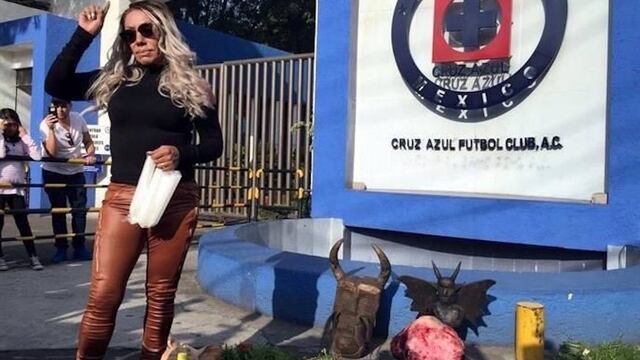 La Bruja Zulema realizó una limpia en La Noria