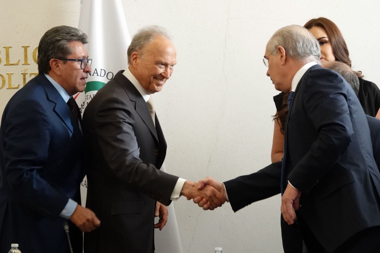Alejandro Gertz Manero, fiscal General de la República, acudió a su comparecencia ante la JUCOPO a puerta cerrada, en el Senado de la República.