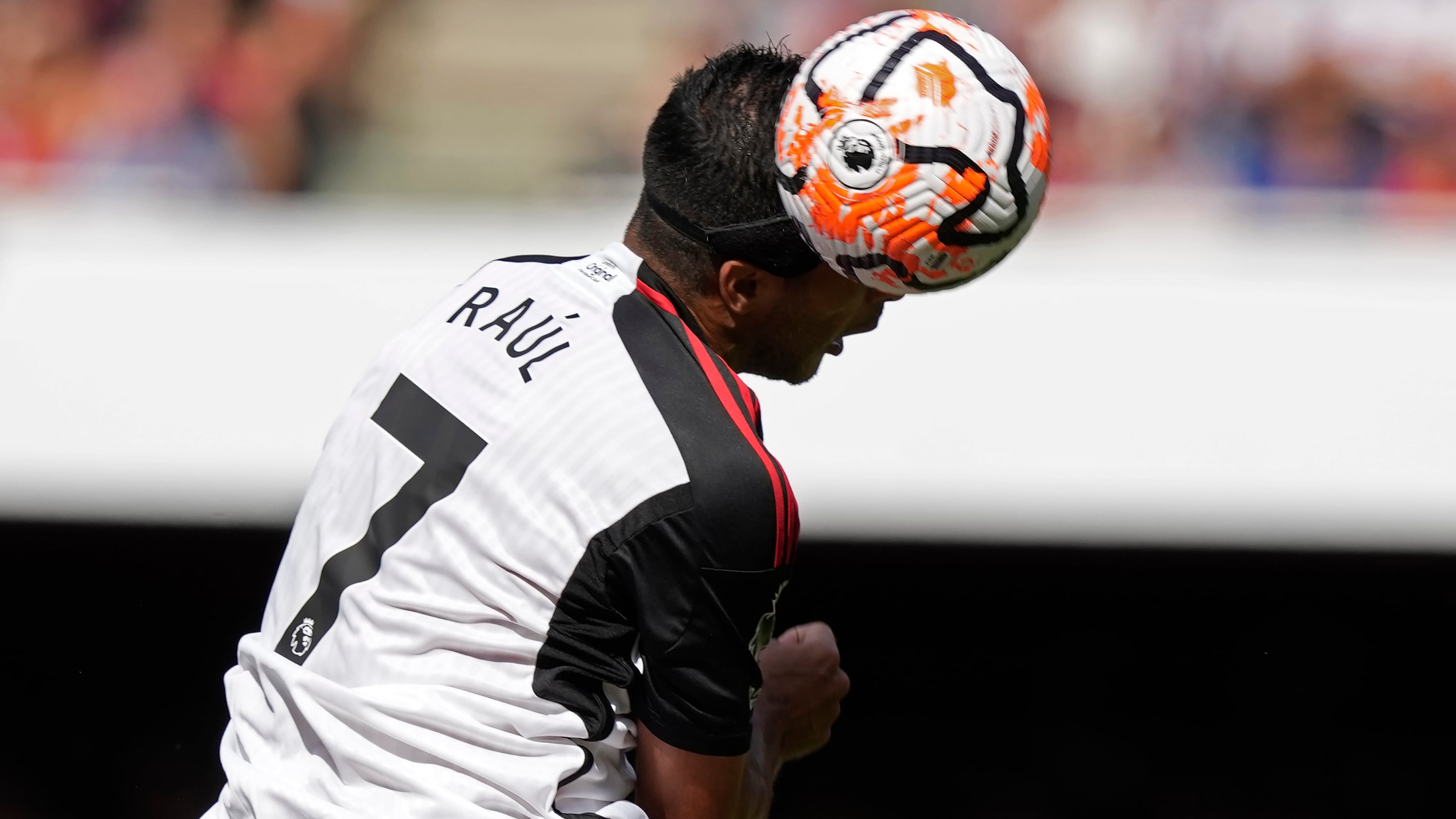 Raúl Jiménez con el Fulham