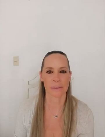 Ginny Hoffman durante entrevista.