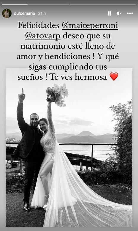 Dulce María felicita a Maite Perroni y Andrés Tovar por su boda.