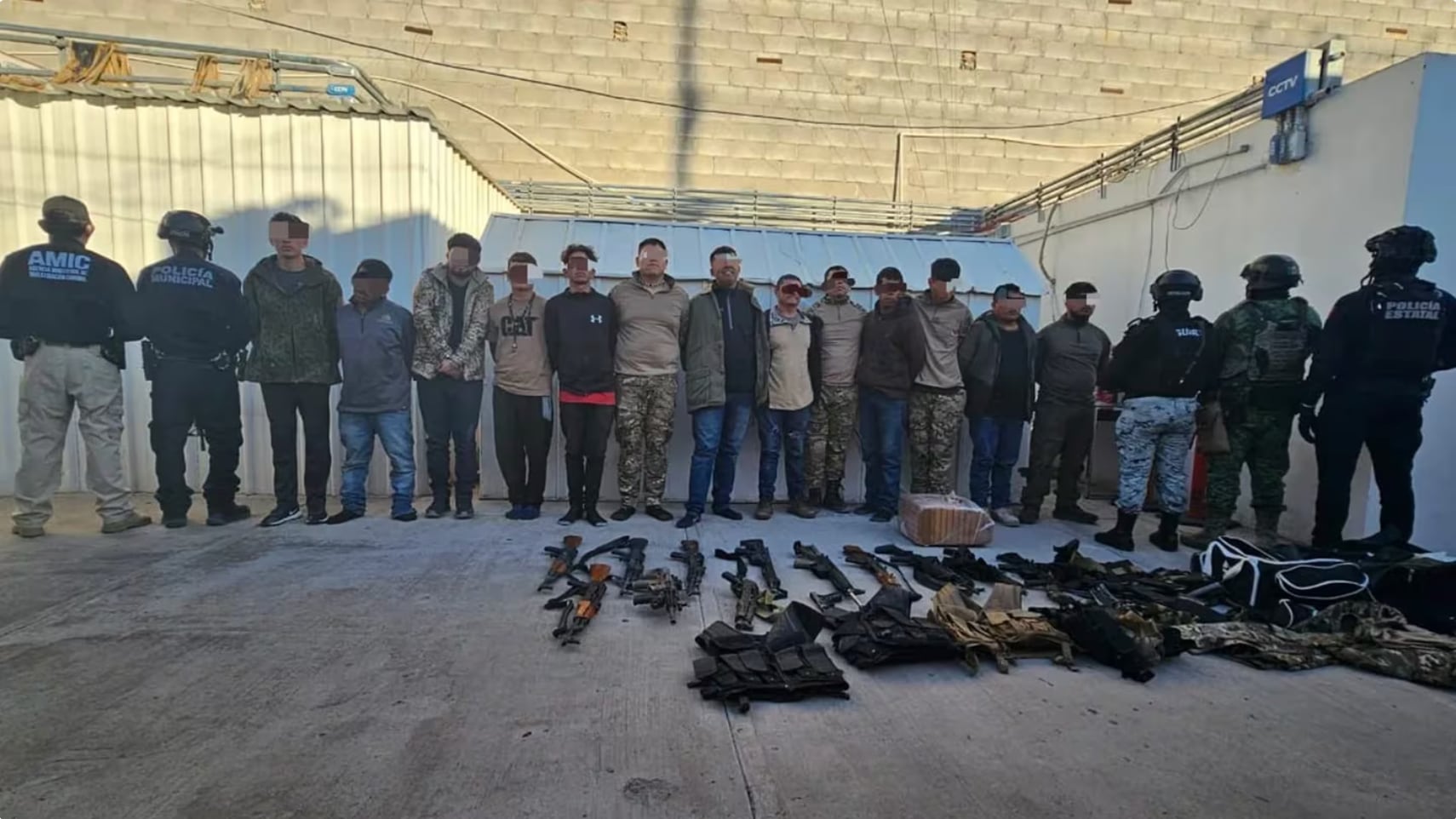 Detienen a integrantes de Los Pío en Sonora