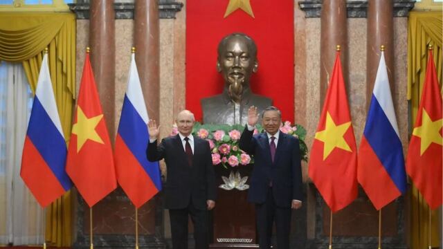 Vladimir Putin visita Vietnam
