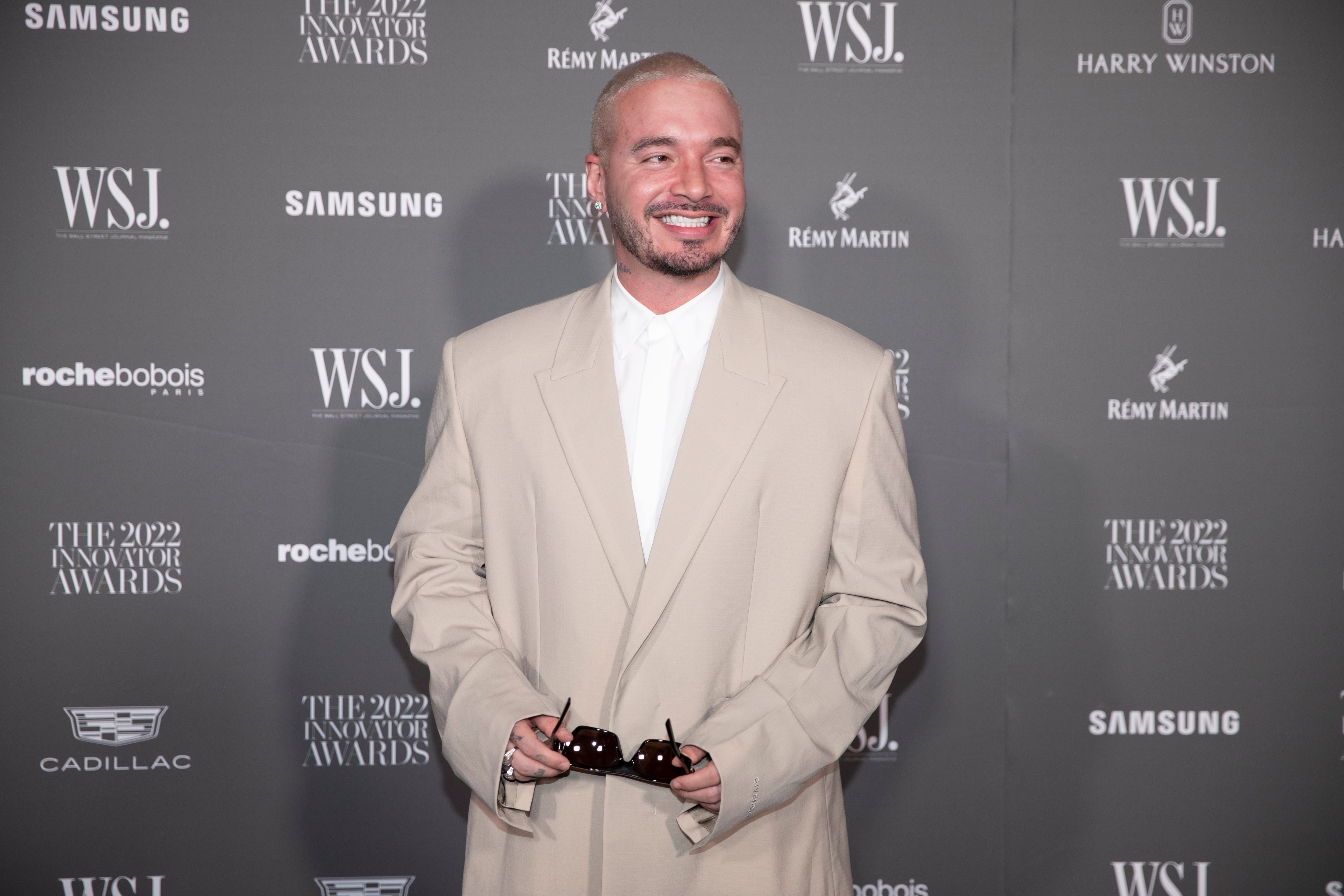 J Balvin asiste al WSJ.
