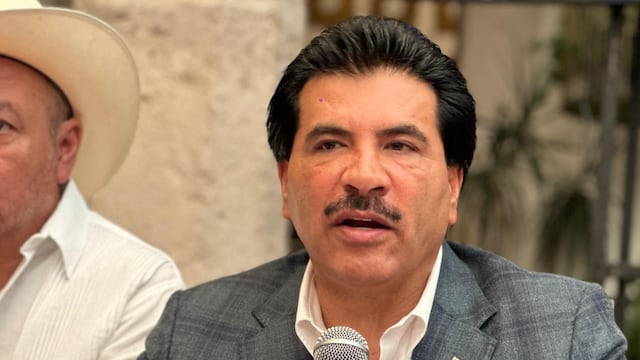 José Ramón Enríquez tiene más de 20 en la vida política