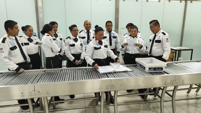 Armour King destaca participación femenina en seguridad del AICM