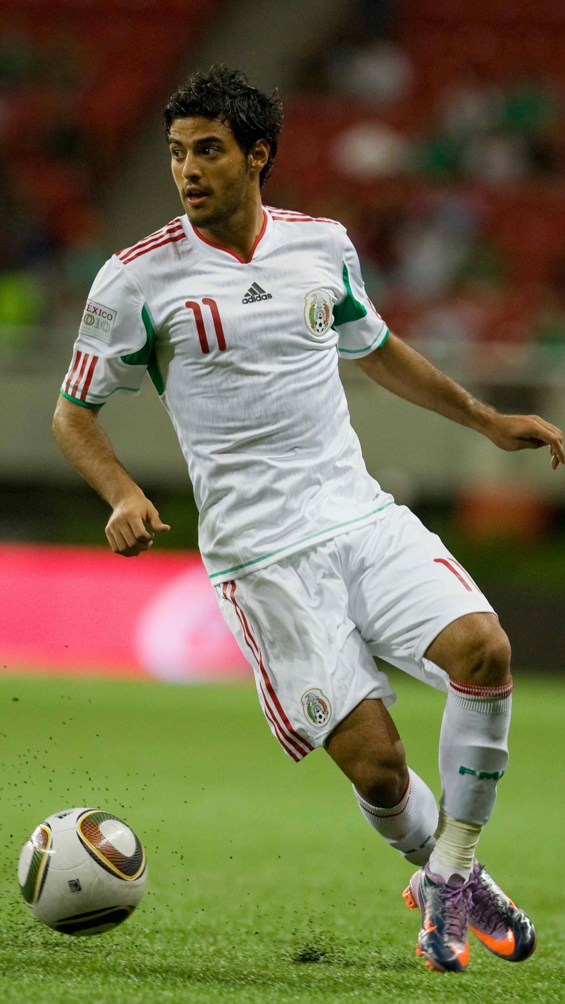 Carlos Vela, el que no quiso ser el mejor futbolista mexicano de la historia ; anunció su retiro a los 36 años