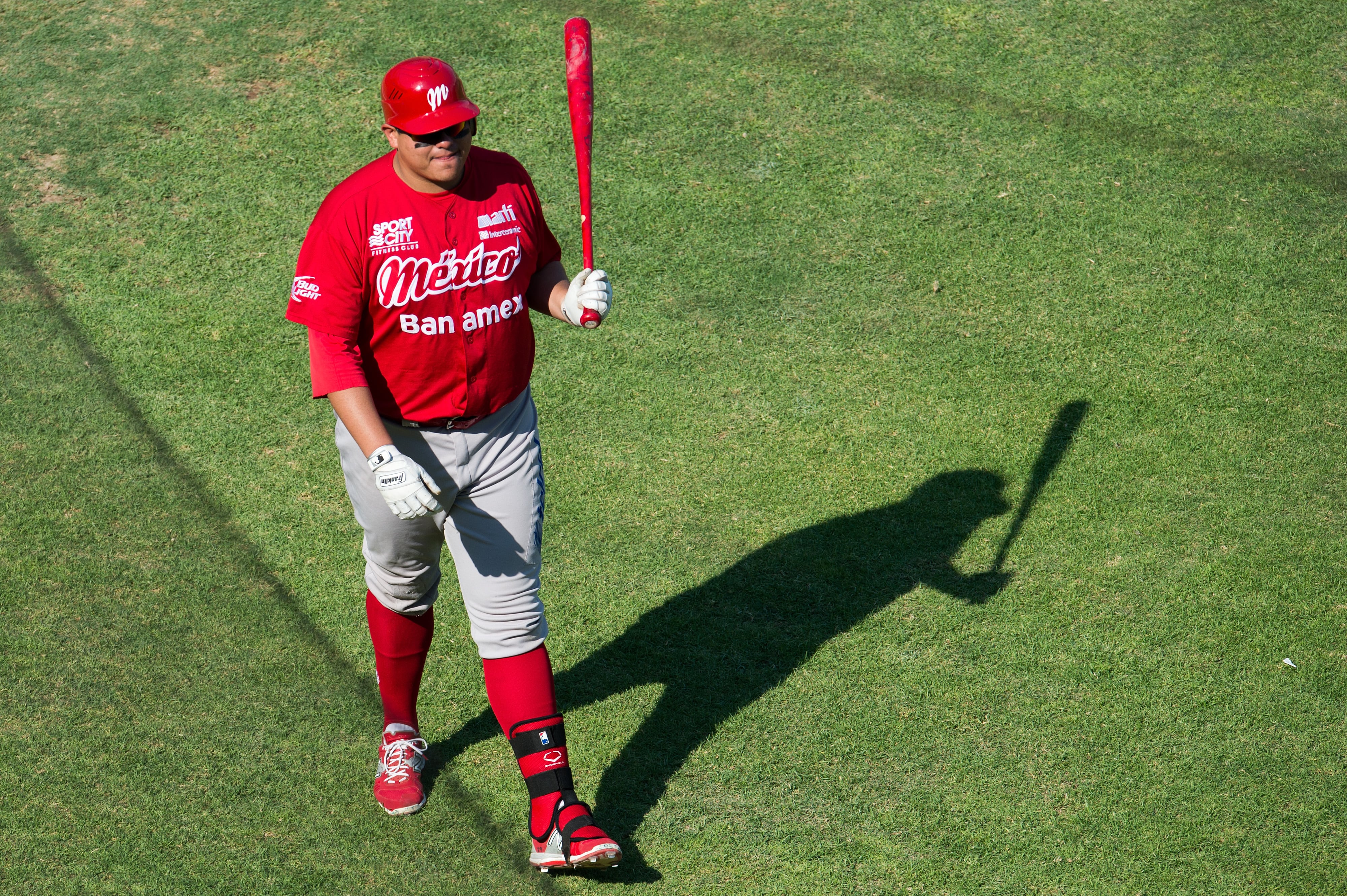 Japhet Amador.