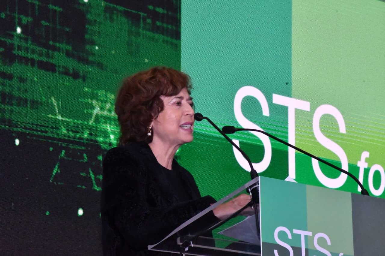 México abre el STS Forum 2025: Rosaura Ruiz llama a cerrar brechas tecnológicas.