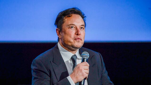 Elon Musk vende acciones de Tesla con valor de 77 mil millones de pesos