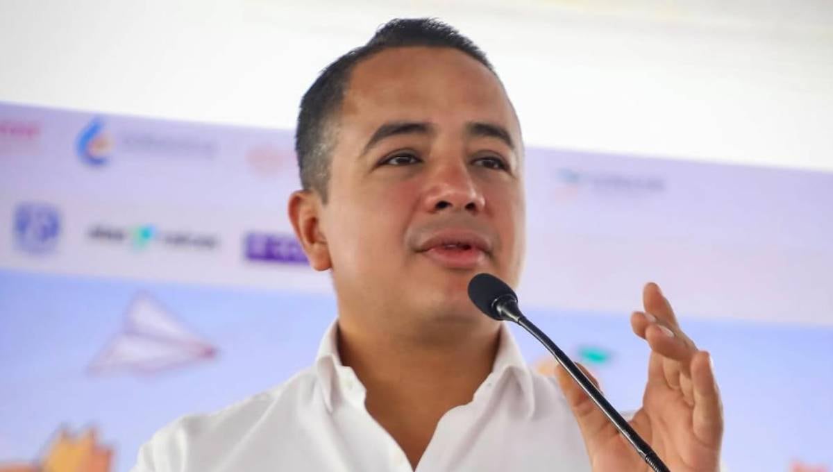 Janecarlo Lozano Reynoso y sus hijos