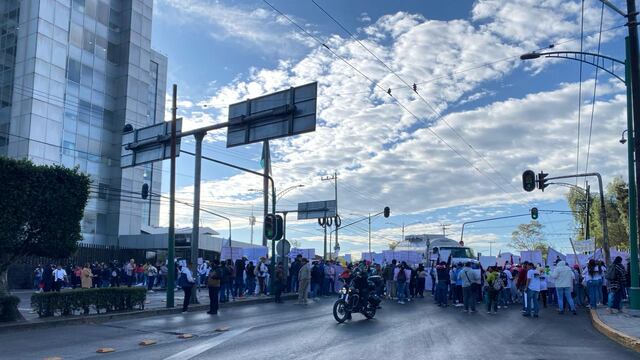Bloquean Insurgentes Sur en protesta a Conagua; exigen que se termine la sobre explotación del lago de Valle de Bravo