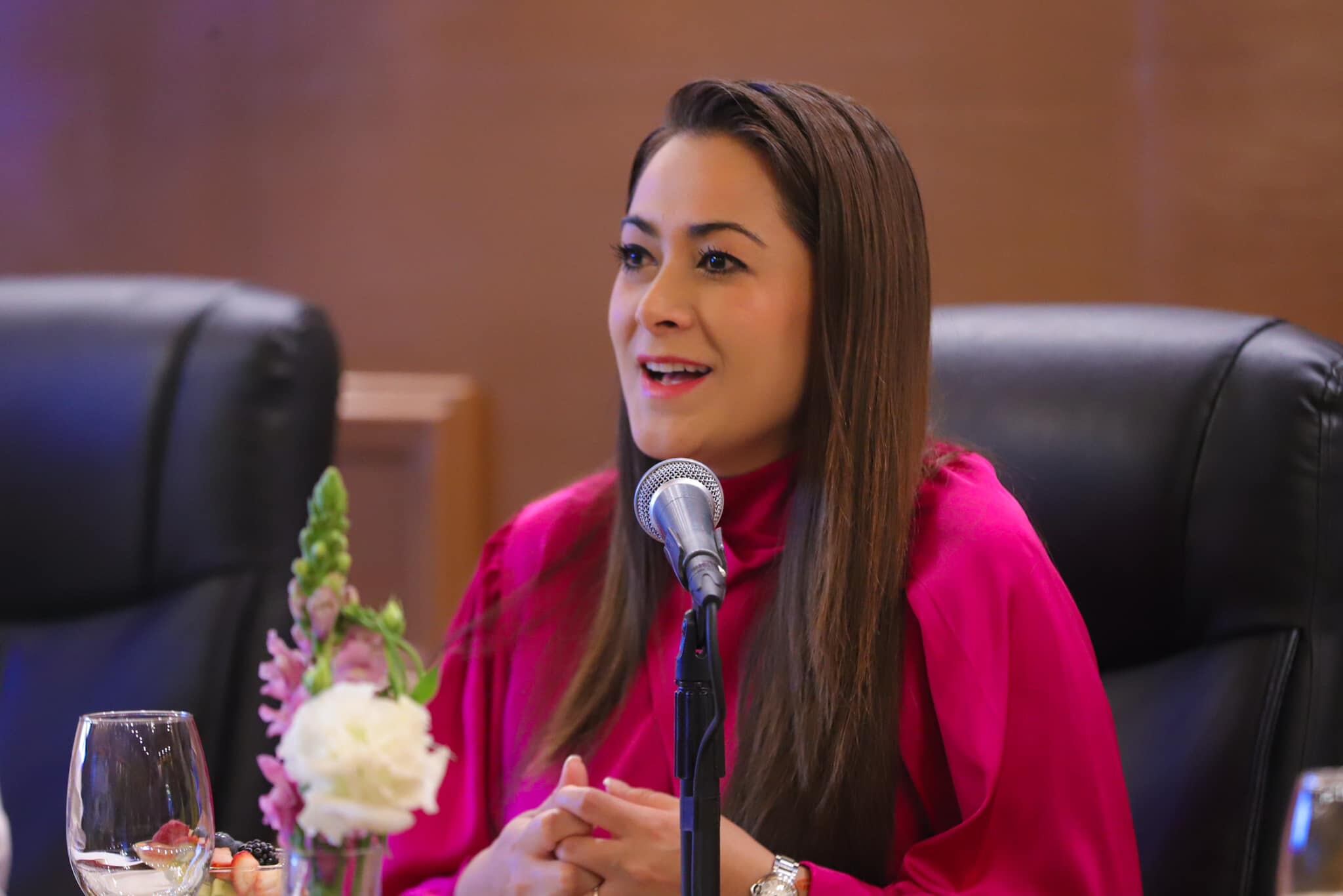 Tere Jiménez, gobernadora de Aguascalientes, pide coordinar ayuda para personas mayores.