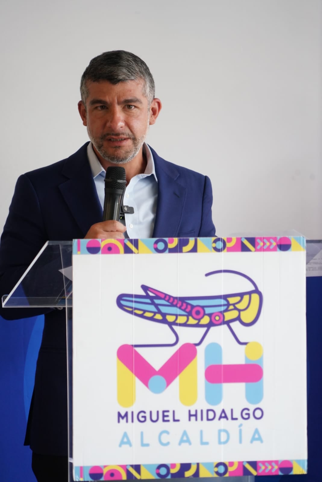Mauricio Tabe reporta 82% de avance en reparación de baches en Miguel Hidalgo