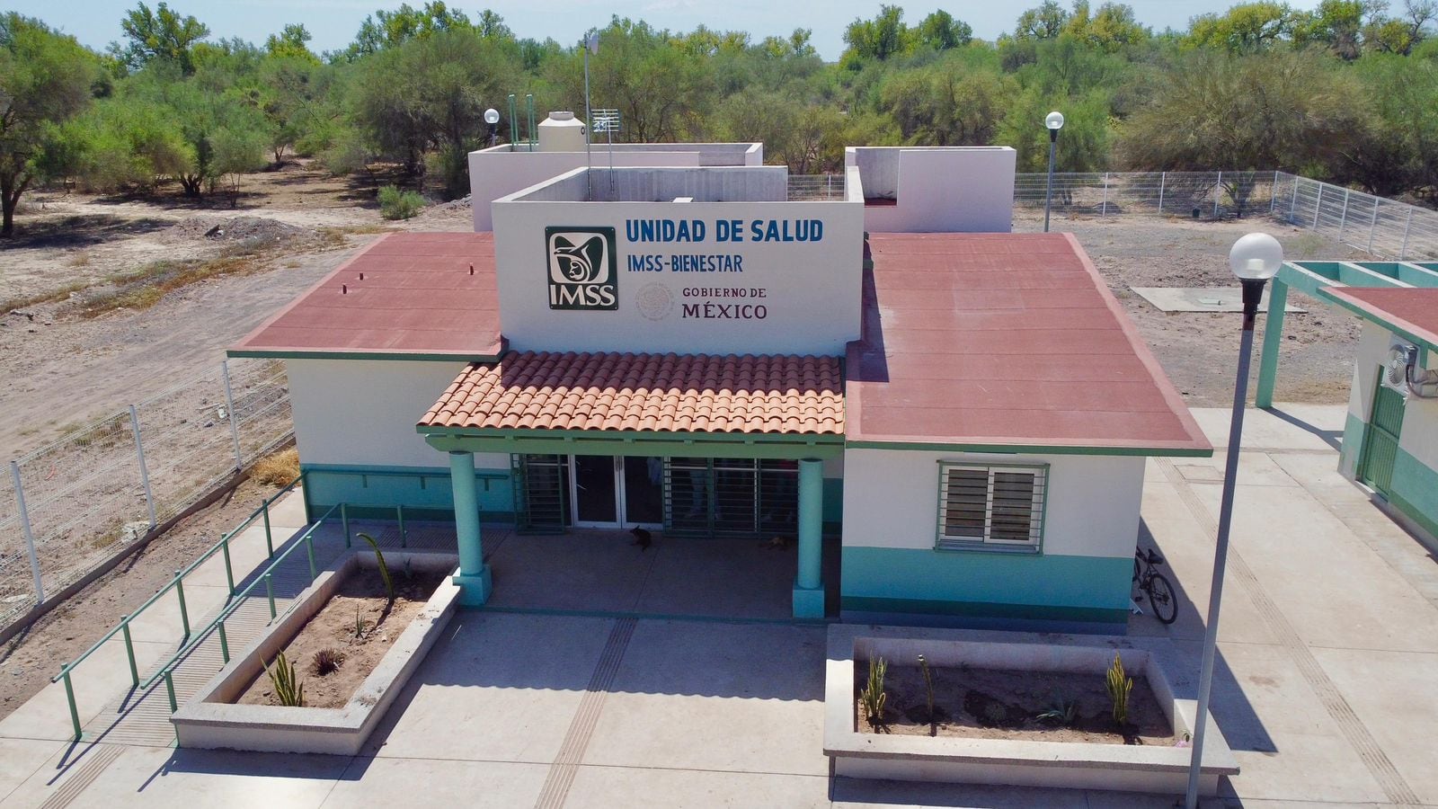 Gobierno de Alfonso Durazo lleva servicios de salud gratuitos a pueblos yaquis en Sonora.