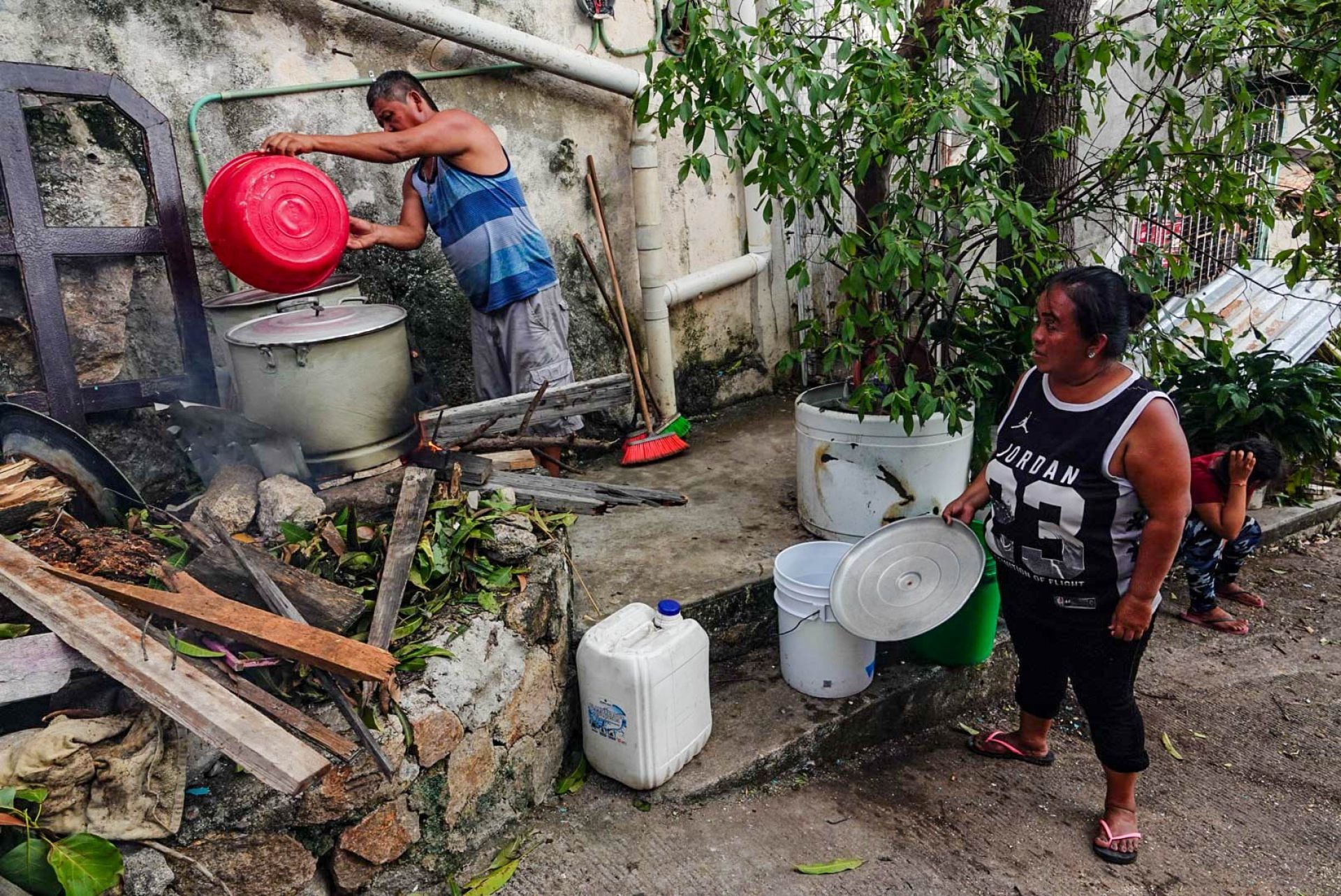 Damnificados por el huracán Otis de las zonas altas de las costas de Guerrero