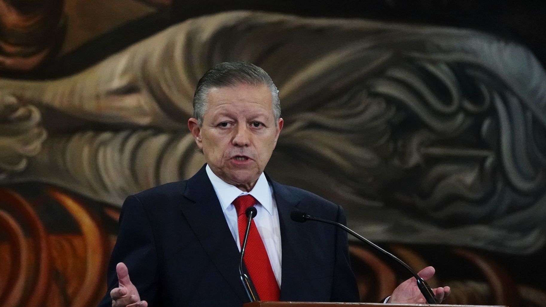 VIDEO: Arturo Zaldívar defiende el lenguaje inclusivo