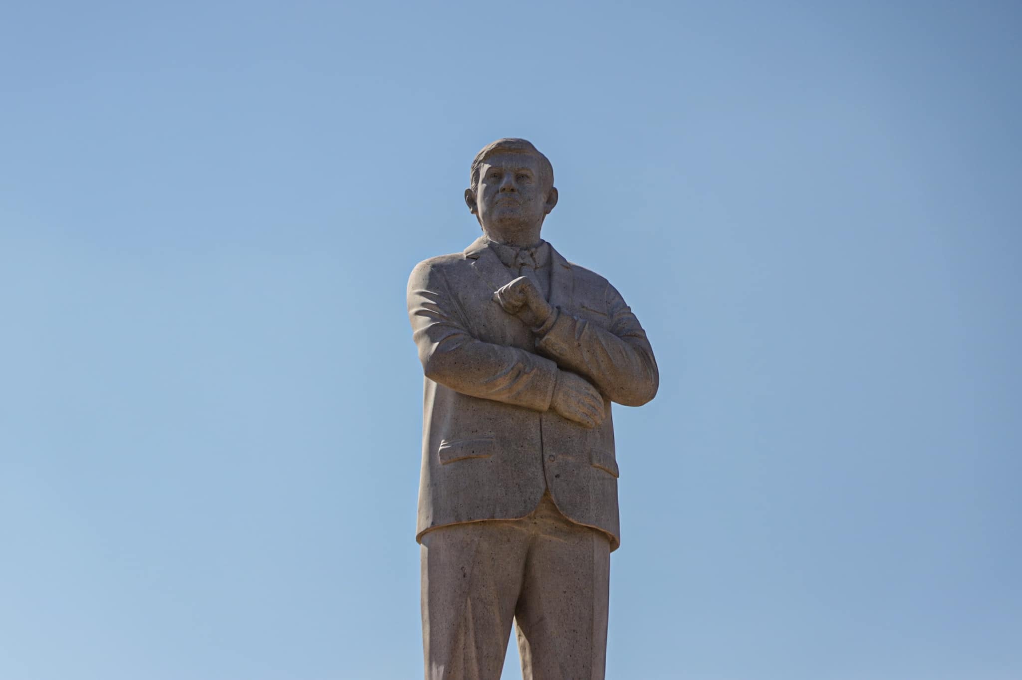 Estatua de AMLO