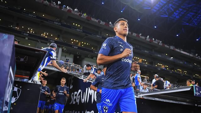 Luis Romo con Rayados de Monterrey.