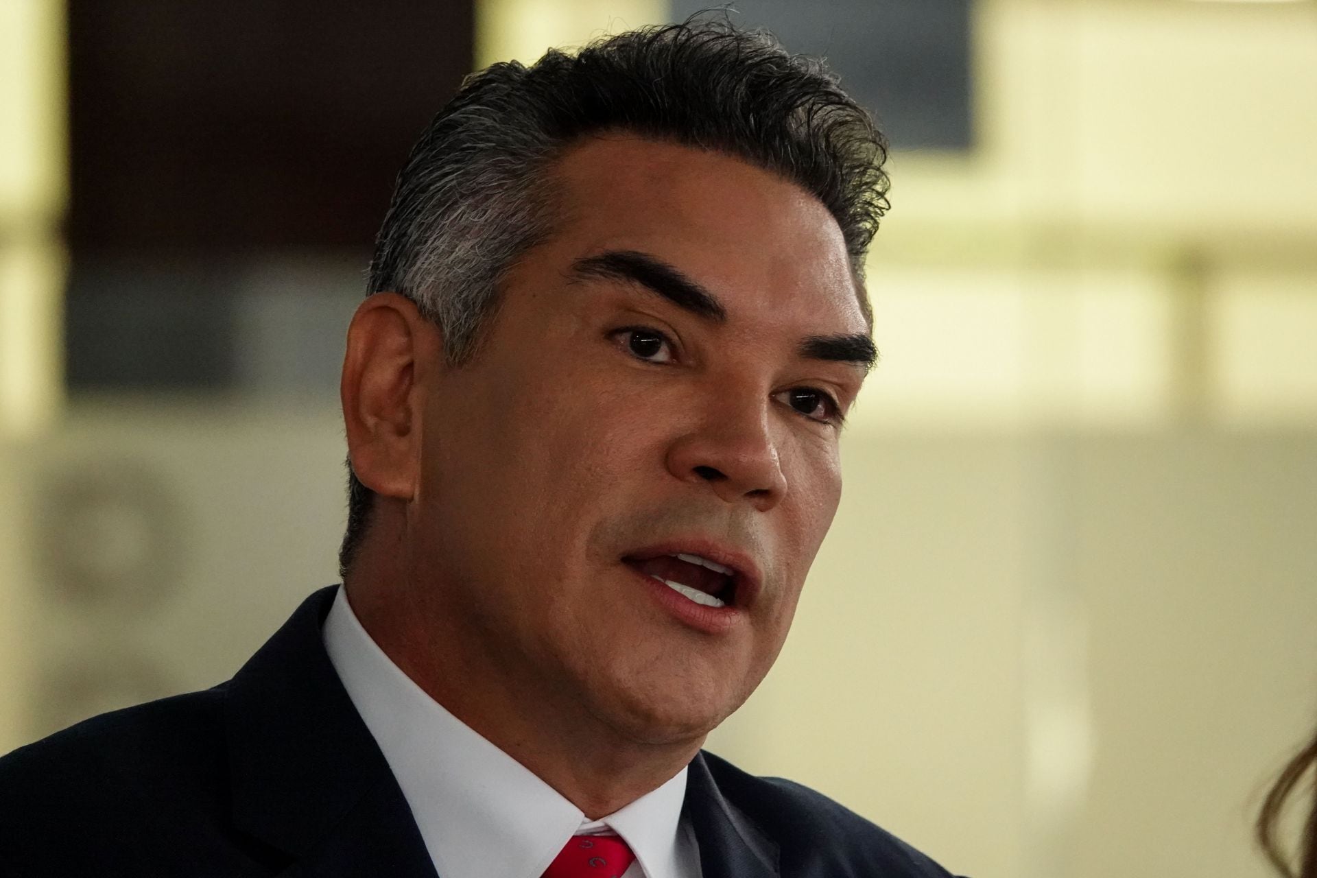 Alito Moreno dijo que el PRI sí apoya a los migrantes pero no a compañeros de Sheinbaum por señalamientos de vínculos con el crimen