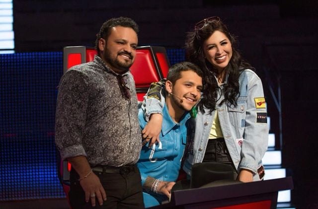 Christian Nodal y sus padres, Jaime González y Cristy Nodal.