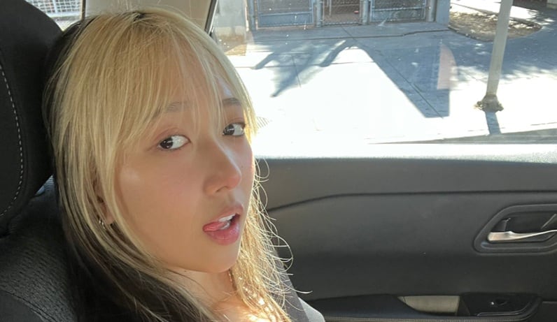 Hannah Bahng, cantante que rechazó cantar un éxito de Christian Nodal por infiel