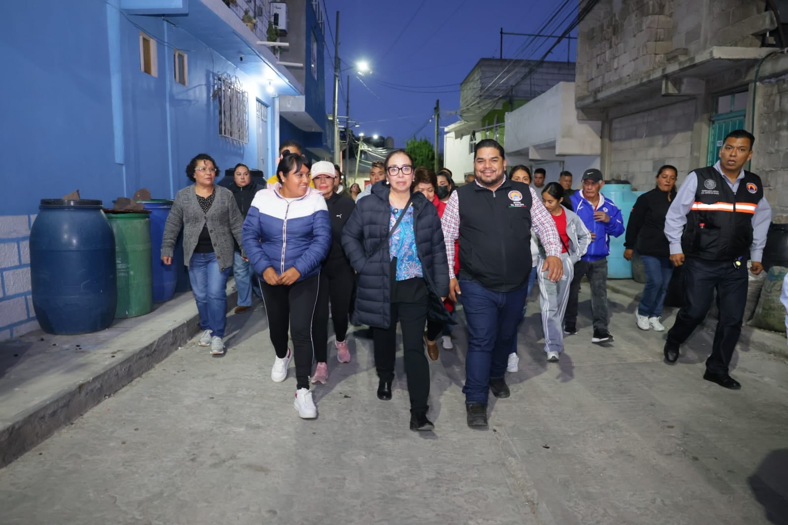 Azucena Cisneros entrega calles de concreto hidráulico en San Andrés de la Cañada