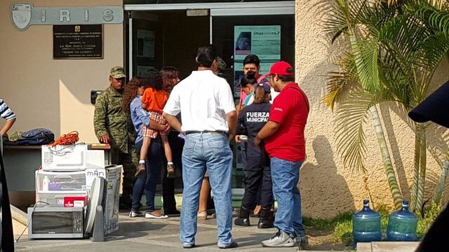 Elementos del Ejército mexicano toman el control del C4.