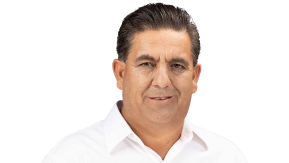 Alfredo Ramírez, alcalde de Ahuazotepec