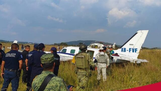 Avioneta que aterrizó de emergencia en Puebla