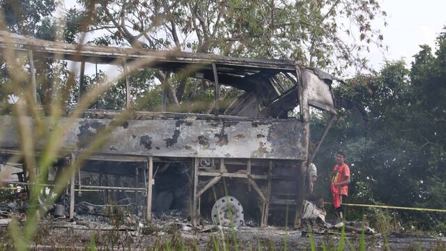 Autobús accidentado en Campeche que se dirigía a Tabasco