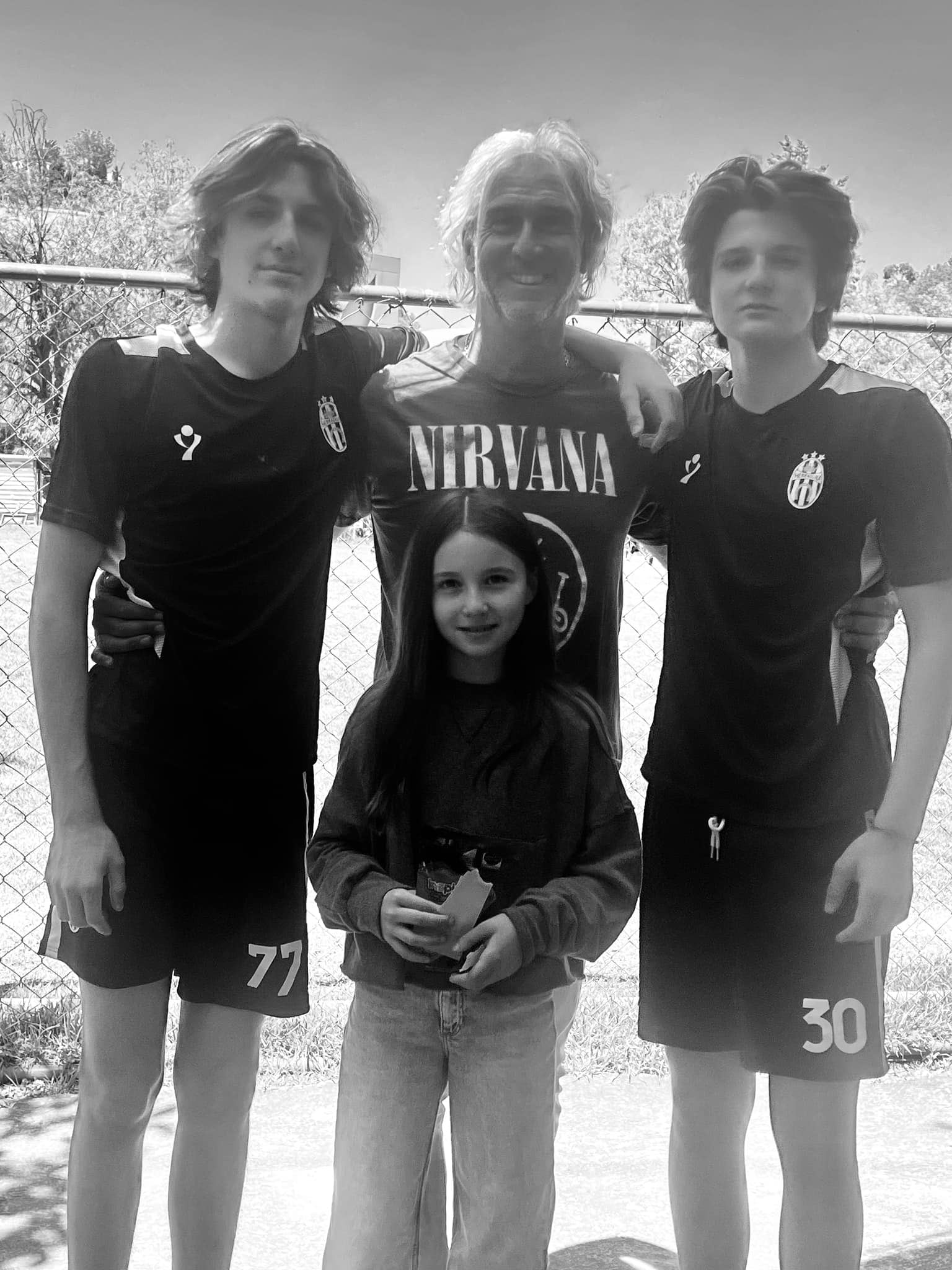 Marcelo Imposti con sus hijos.
