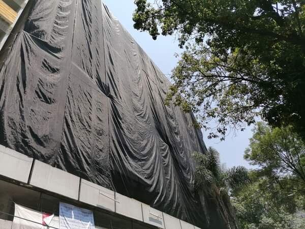 Plaza Condesa Todo apunta a que ya inició su demolición